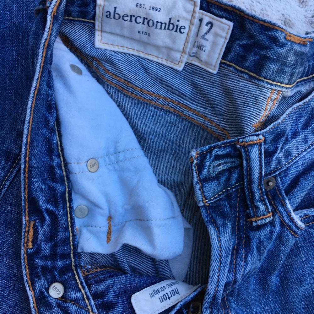 Abercrombie - Picture 2 of 4